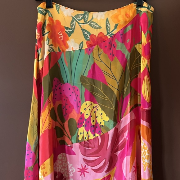 NWT FARM RIO X Anthropologie Floral Midi Skirt - Picture 8 of 11